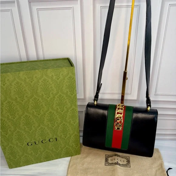 Gucci Black Sylvie Leather Shoulder Bag | Sherry Line | Full Inclusion - Picture 4 of 13